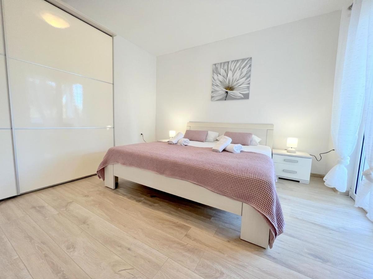 Palit Hills Superior Apartments Eksteriør bilde