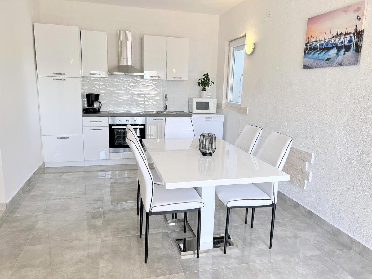 Palit Hills Superior Apartments Eksteriør bilde