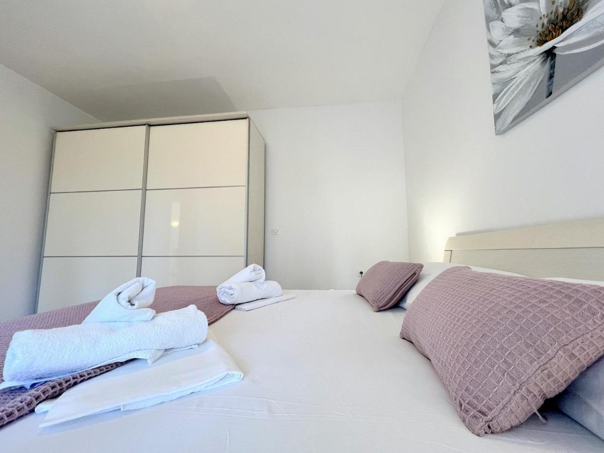 Palit Hills Superior Apartments Eksteriør bilde