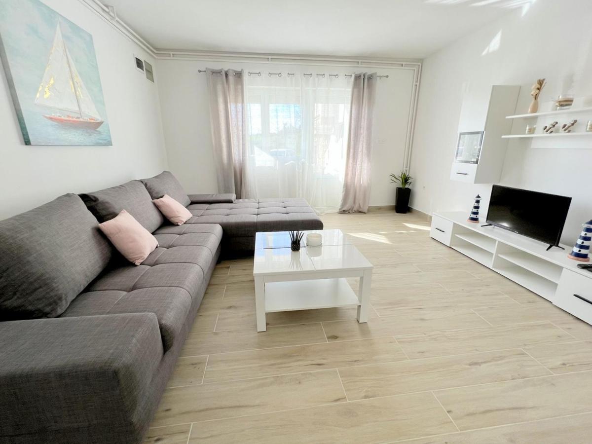 Palit Hills Superior Apartments Eksteriør bilde
